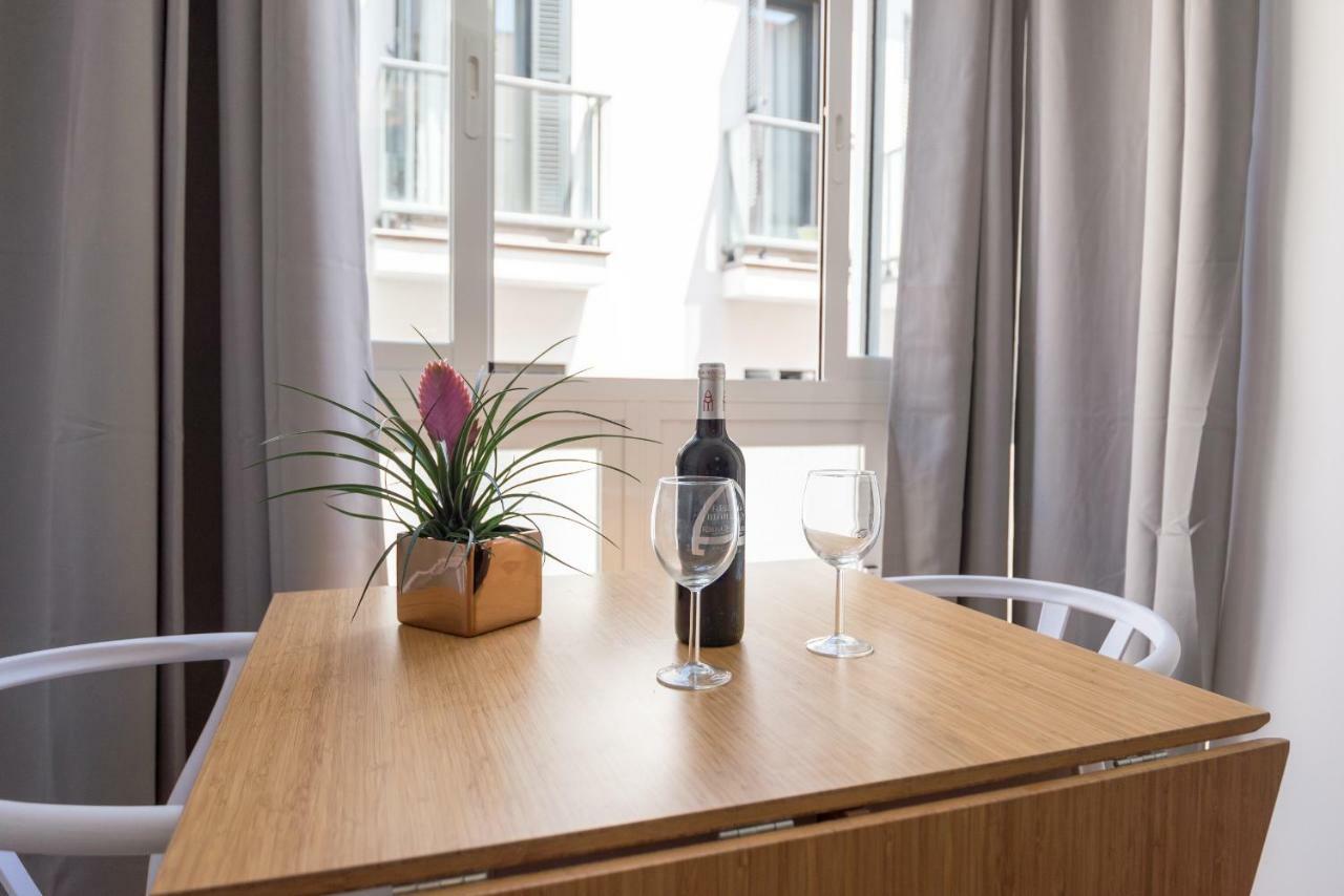 Centrico 2 Dorm Apartment Málaga
